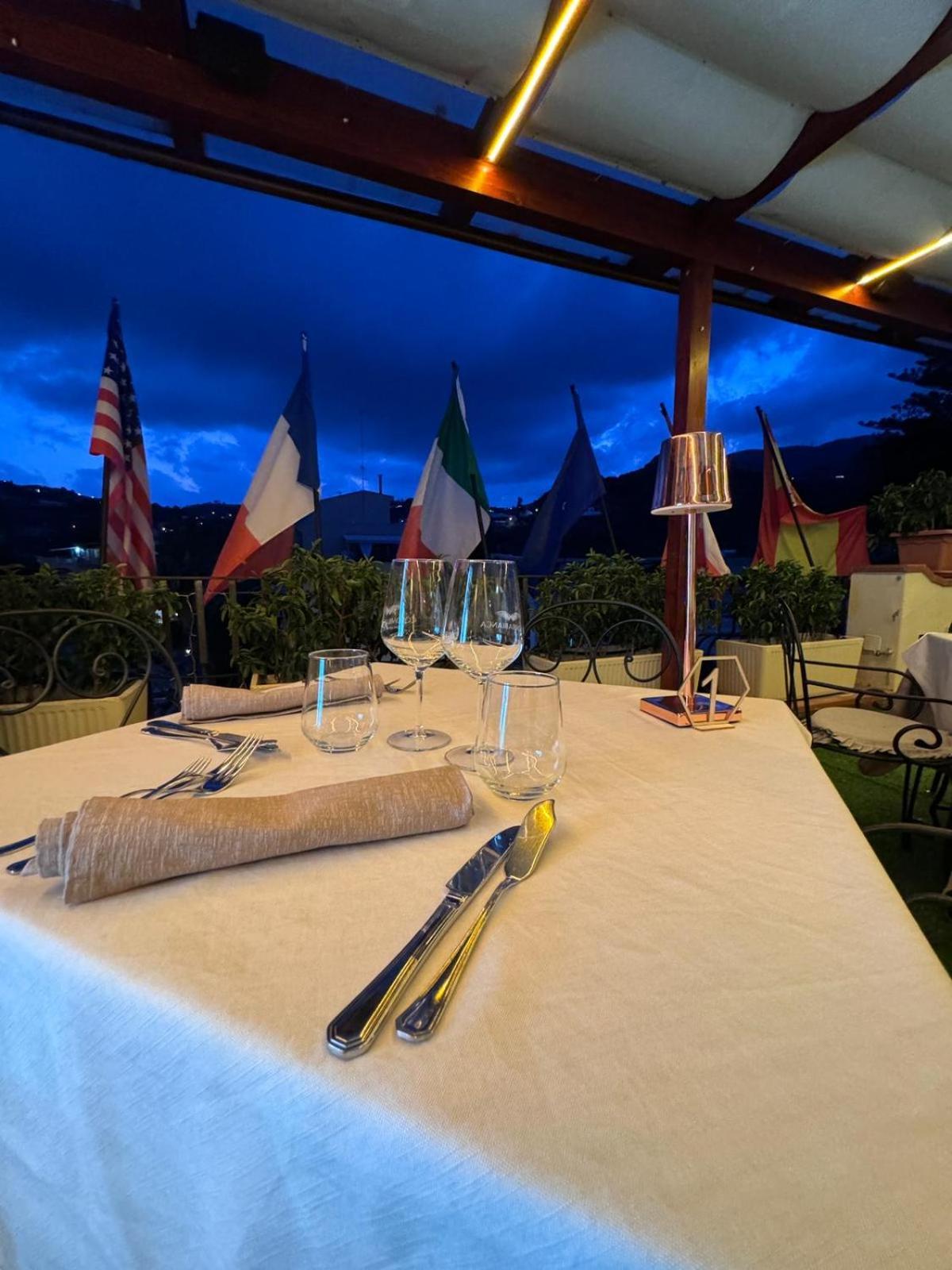 Hotel La Filadelfia Lipari  Buitenkant foto