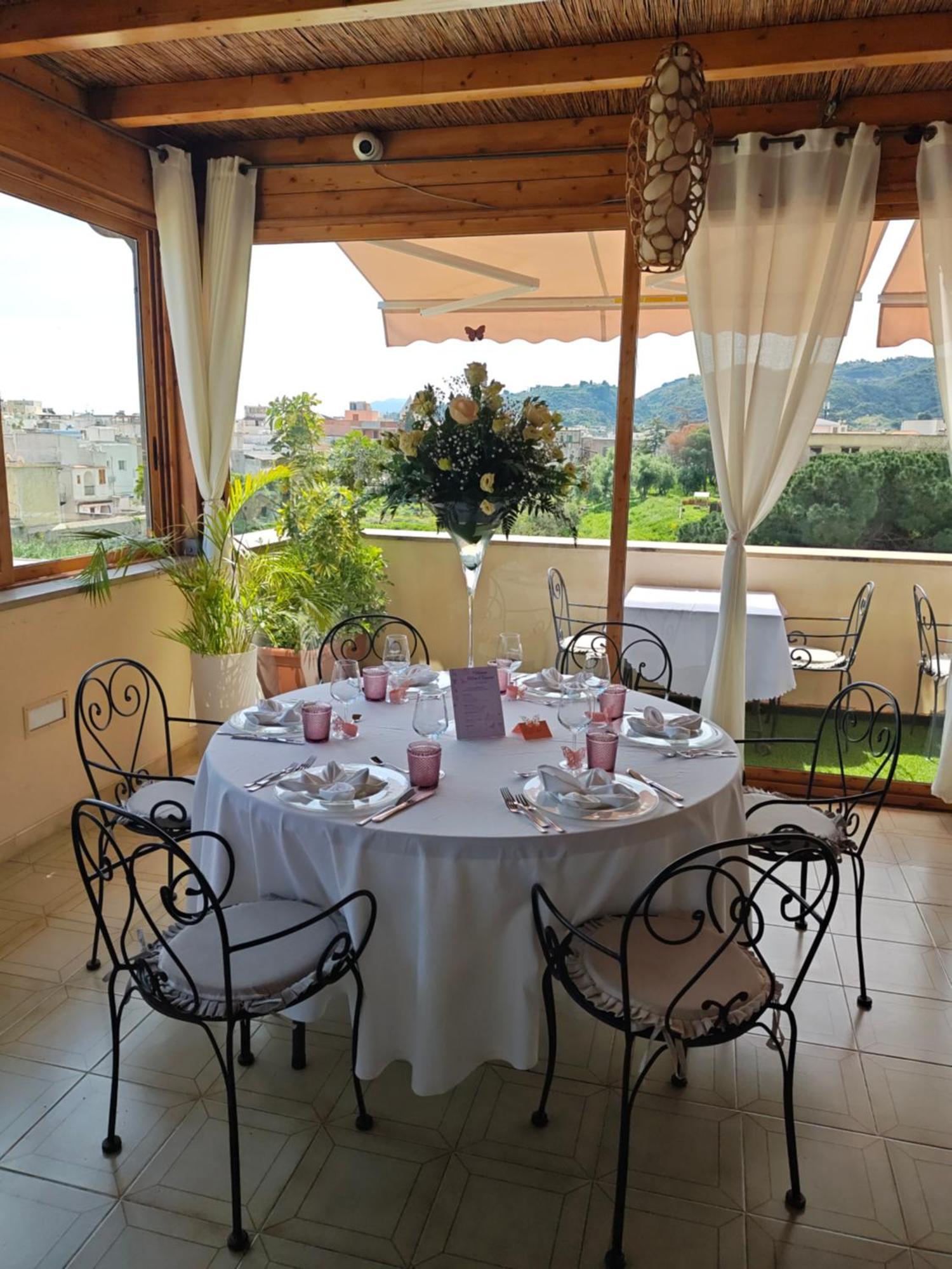 Hotel La Filadelfia Lipari  Buitenkant foto