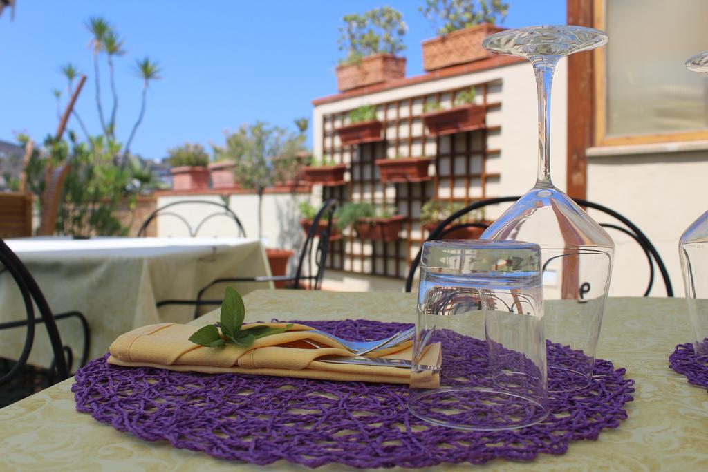 Hotel La Filadelfia Lipari  Buitenkant foto